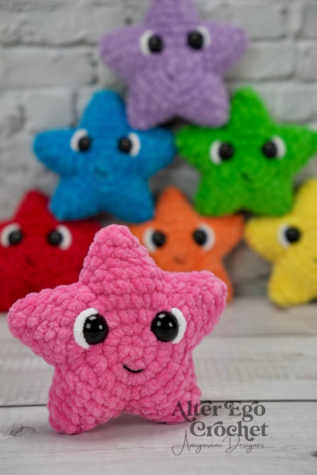 37 Starfish Crochet Patterns for Sea-Inspired Amigurumi, Plush, and Decor 20 Star amigurumi crochet