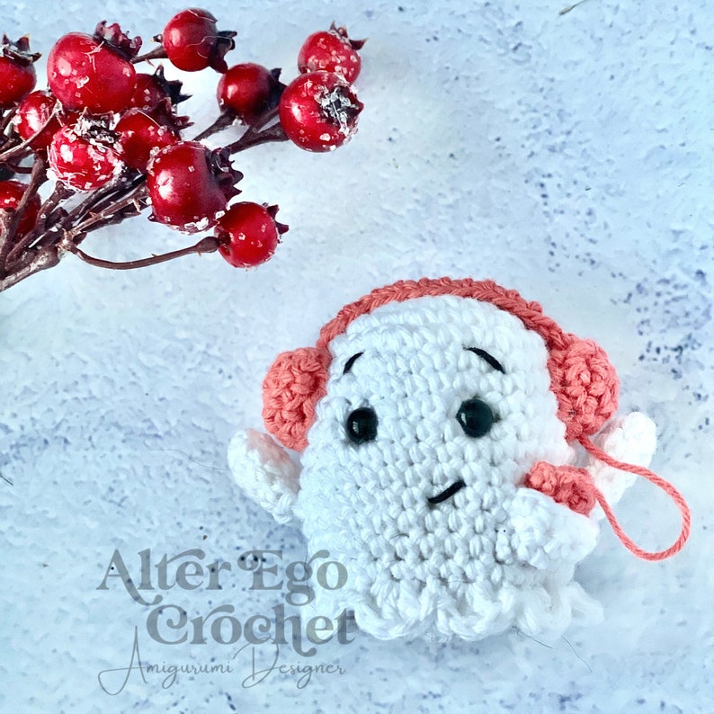 Amigurumi crochet ghost pattern, halloween, ghost with walkman, cute, kawaii, Felix the fearsome ghost, hæklet spøgelse, PDF download image 2