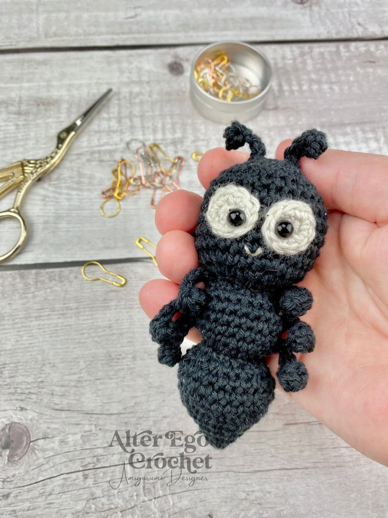 NO SEW (except the Eyes) Ant Crochet Amigurumi Pattern, Bug, Bugs, Ants ...