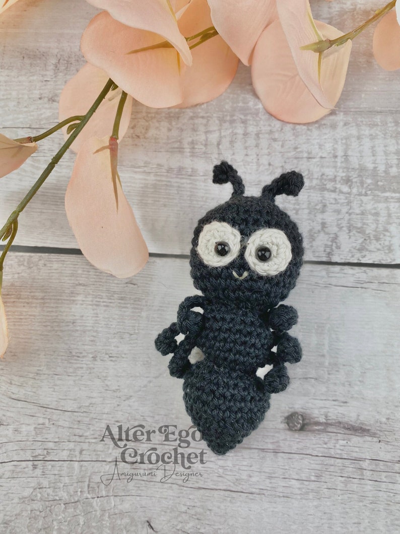 NO SEW (except the Eyes) Ant Crochet Amigurumi Pattern, Bug, Bugs, Ants ...