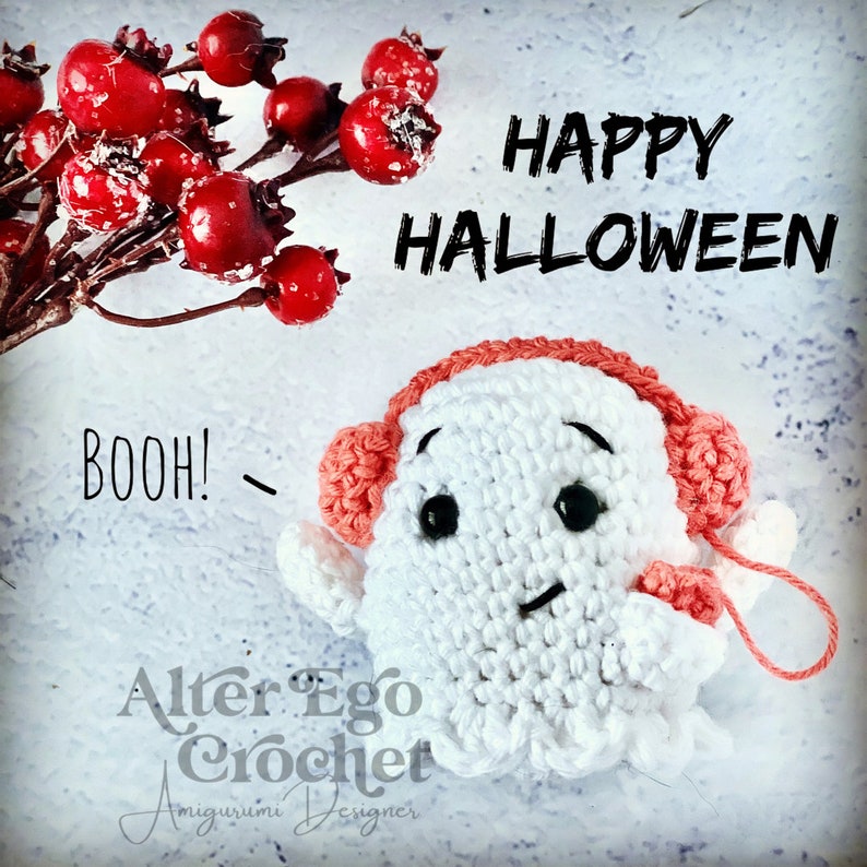 Amigurumi crochet ghost pattern, halloween, ghost with walkman, cute, kawaii, Felix the fearsome ghost, hæklet spøgelse, PDF download image 4