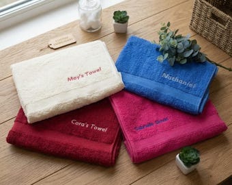 Gepersonaliseerde geborduurde handdoeken, op maat gemaakte luxe badlaken handdoek, premium kwaliteit absorberend cadeau, prachtige kleuren monogram