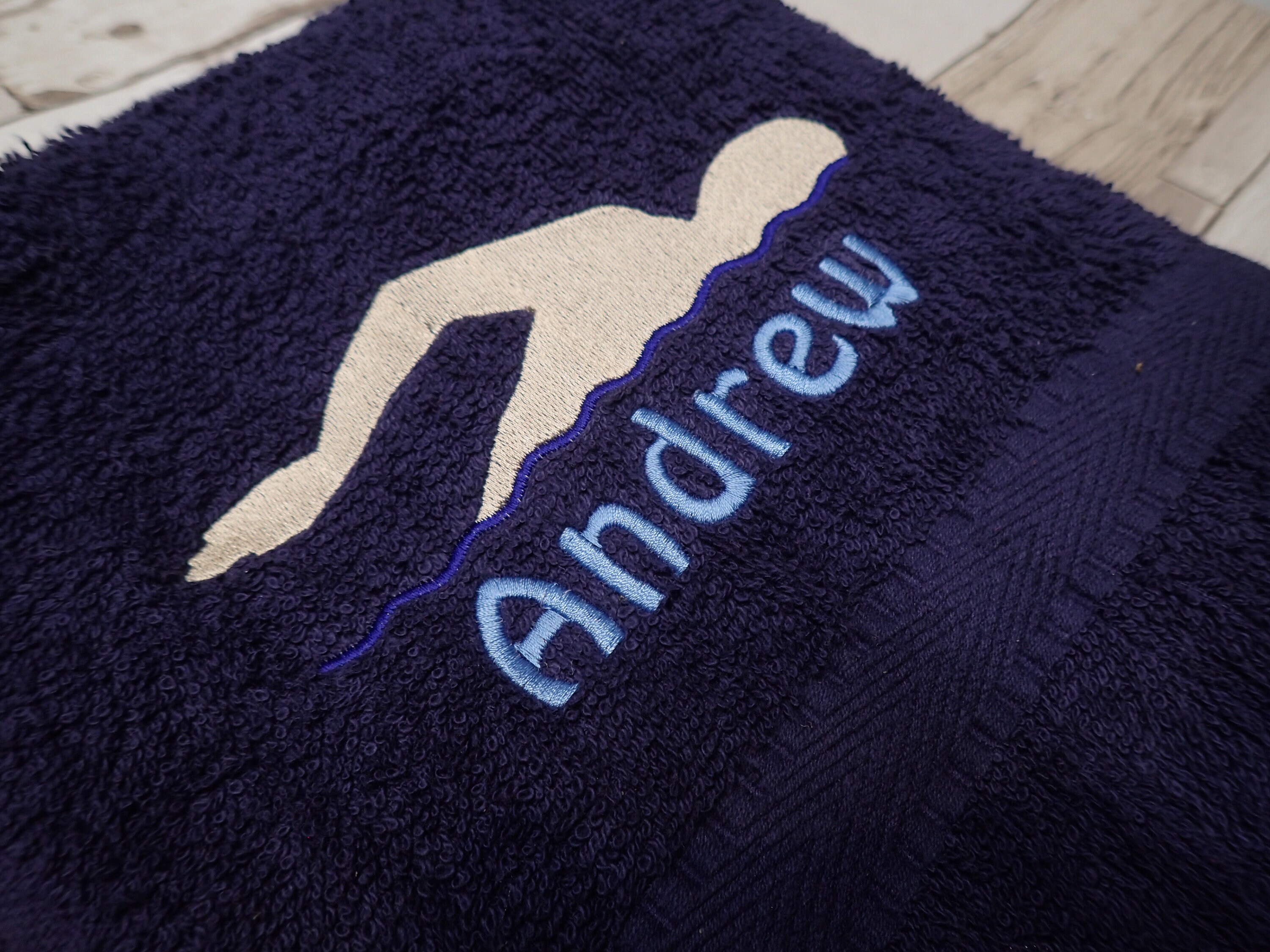 Toalla Deportiva De Lujo Personalizada - Bordado Con Logo De Pescador Y Cualquier Nombre, Ideal Para Regalos