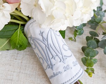 Bouquet Wrap Bridal Bouquet Wrap Embroidered Bouquet Wrap Wedding Bouquet Accessory Embroidered Monogram Heirloom Gift, Bride