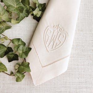 Embroidered Napkin Set Luxury Table Decor Wedding Gift Linen Monogrammed Dining Personalized Table Linen Anniversary Hostess Gift Custom