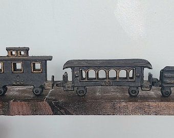 Lot de 3 trains vintage en fonte, décoration industrielle de collection chemin de fer rustique primitif