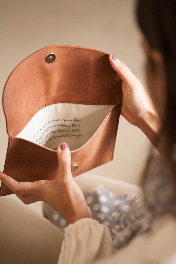 leather gifts for her third anniversary