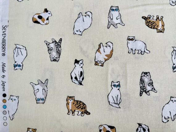 Animal Club Cats White - Robert Kaufman - PER QUARTER METRE Animal Club Cats White - Robert Kaufman - PER QUARTER METRE