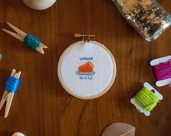 Mini Thanksgiving Pumpkin Pie - Cross Stitch Pattern - DIGITAL DOWNLOAD