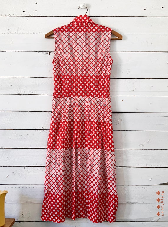 Cute Vintage 70s red and white geometric print dr… - image 3