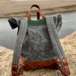 Sac à dos imperméable de voyage de randonnée en cuir de toile cirée pour un ordinateur portable de 15 pouces, sac à dos robuste durable pour hommes et femmes image 3