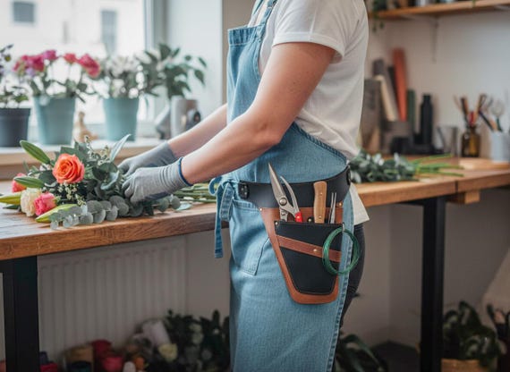 Leather Tool Belt for Florist, Barber, Hairdresser, Personalized Full Grain Work Belt