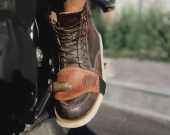 Protezione per stivale da moto in pelle per cambio, protezione per scarpe da moto, regalo artigianale per motociclisti, copri stivale + portachiavi personalizzato in omaggio