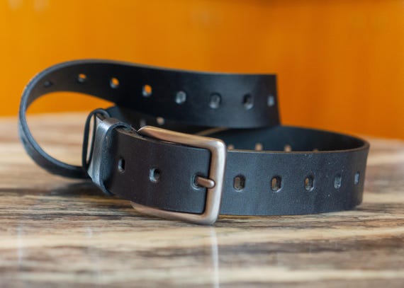 Handmade Black Full Grain Leather Belt – Brushed Silver  display picture 2