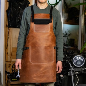 Leather Apron with Tool Pockets - Personalized Gift for Blacksmiths, Woodworkers, Grilling, BBQ, Carpenters, Welders, Chefs, Tattoo Artists