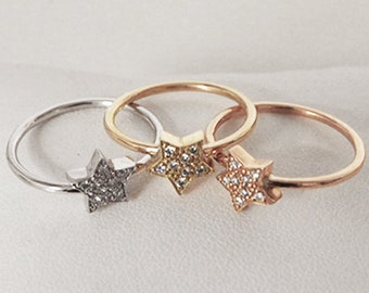 Star ring and diamonds