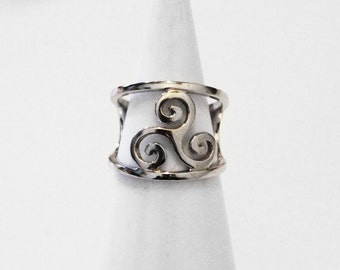 TRISKELE Ring in 925 Silver