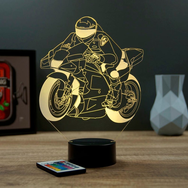 Lampe de chevet personnalisable veilleuse illusion 3D Moto GP 16 couleurs & télécommande image 6