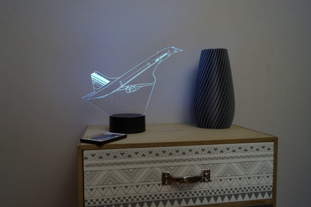 Lampe Concorde Personnalisable 16 Couleurs - Veilleuse LED 3D Avion, Nom Ou Message