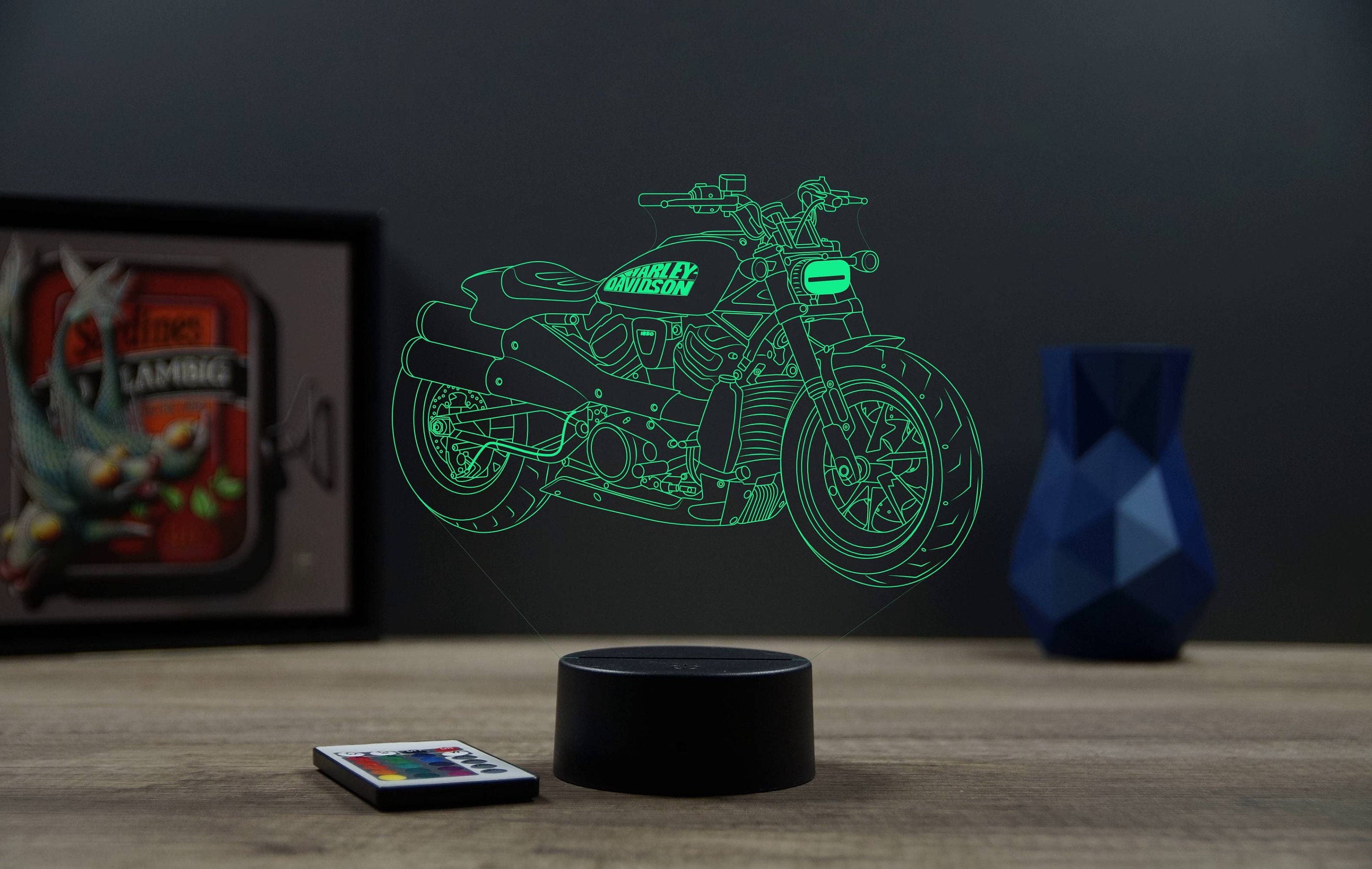 Lampe 3D Moto Harley-Davidson Sportster S1250 Personnalisée – 16 Couleurs LED, Message Ou Prénom Gravé Laser, Veilleuse Ambiance Chambre Moto