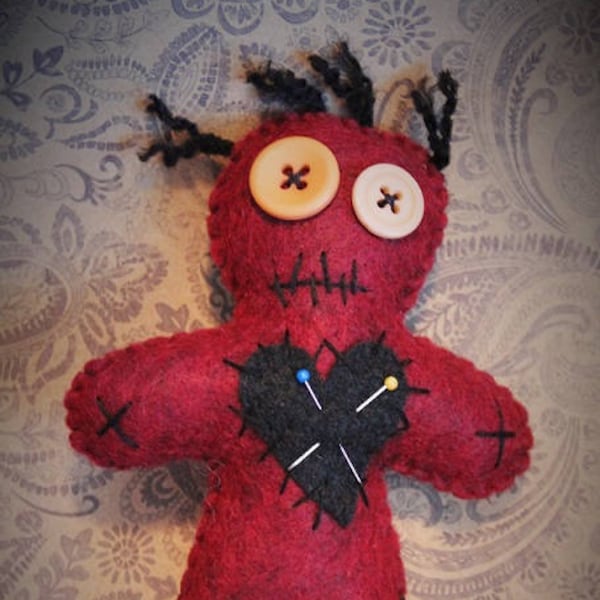 Voodoo doll-Handmade Felt Voo Doo doll-Rustic red with black heart-Boogie man doll-Zombie doll-Felt plush voodoo doll-Primitive decor-Gothic