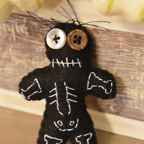 Skeleton Voodoo doll-small size voodoo dolls-Black Skeletal primitive doll-Halloween decor-Dark decor-Halloween wedding-Dark wedding-Voo Doo