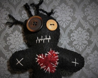 Voo Doo Doll-Black voodoo doll-Voodoo plush-Handmade felt creepy doll-Halloween decor-Primitive decor-Dark dolls-zombie doll