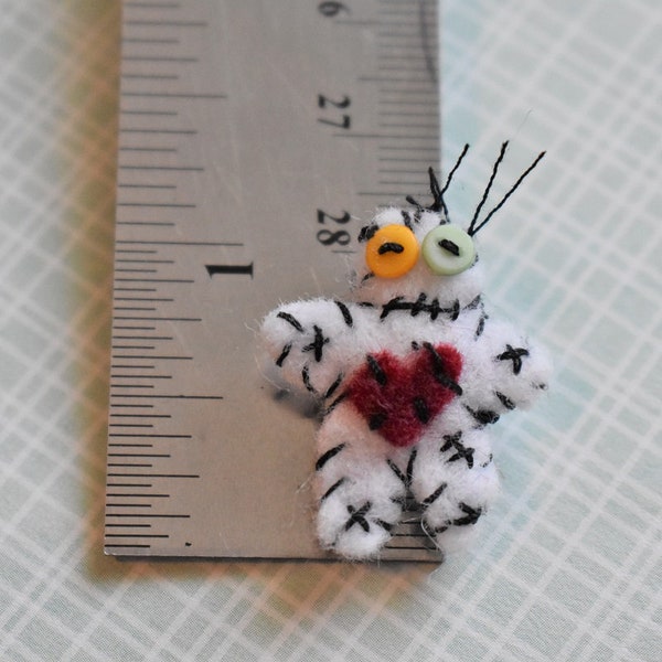 Voodoo doll-Voo doo doll- 1 in. mini tiny voodoo doll-Very very small-pocket doll-party favors-heart doll-Mini Halloween ornament-dollhouse