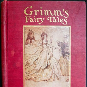 Grimm&#39;s Fairy Tales (1916) Illustrated by Arthur Rackham w over 50 color plate and B&W illustrations. HC Vintage and scarce in this edition