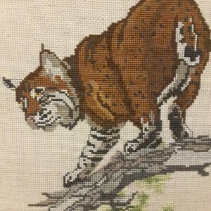 Vintage Bobcat Needle Point Rustic Hand Made Oak Frame 16×19 image 2