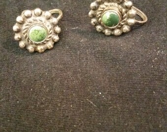Vintage Southwest Silver Tone Faux Green Stone Screw Back Earrings