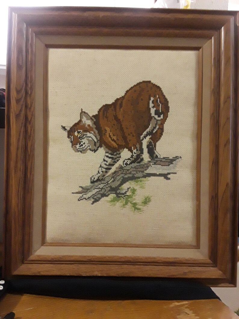 Vintage Bobcat Needle Point Rustic Hand Made Oak Frame 16×19 image 1