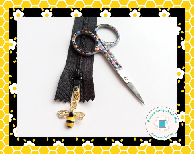 Featured listing image: Bee zipper charm pair - Honey Bee zipper pull pair - Bee Planner Charm - Bee Charms - Gift for quilter - Quilted bag charms
