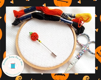 Halloween Counting Pin - Jack o' Lantern Counting Pin - Pumpkin Counting Pin - Gift for Cross Stitchers - Cross Stitch counting pin
