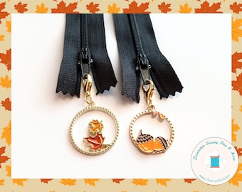 Fall leaves zipper charm pair - Fall leaves zipper pull - Acorn Planner Charms - Autumn Quilted bag charms - Autumn zipper pull - Acorn