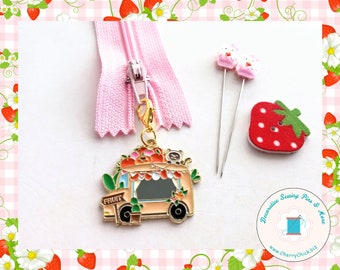 Fruit truck zipper pull - Fruit truck zipper charm - Fruit truck Planner Charm - Fruit truck Charm - Bag charm - Pouch Charm - Zipper Pull