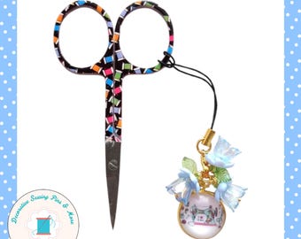 I Heart to sew Scissors Fob - Gift for Quilter - Gift for Seamstress - Scissors Fob - Blue Flower Fob - Scissors Charms - I Love to Sew Fob