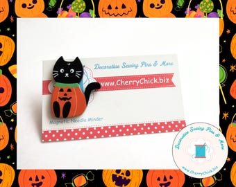 Pumpkin Cat Needle Minder - Autumn Needle Minder - Needle Magnet - Needle Keeper - Gift for Quilter - Halloween needleminder