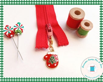 Red Christmas Mitten Zipper Pull - Red Mitten zipper charm - Red Mitten Planner Charms - Mitten Pull - Red Mitten bag charms