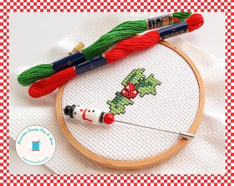 Snowman Counting Pin - Christmas Counting Pin - Gift for Cross Stitchers - Marking Pin - Stitch counter - Christmas Stick Pin