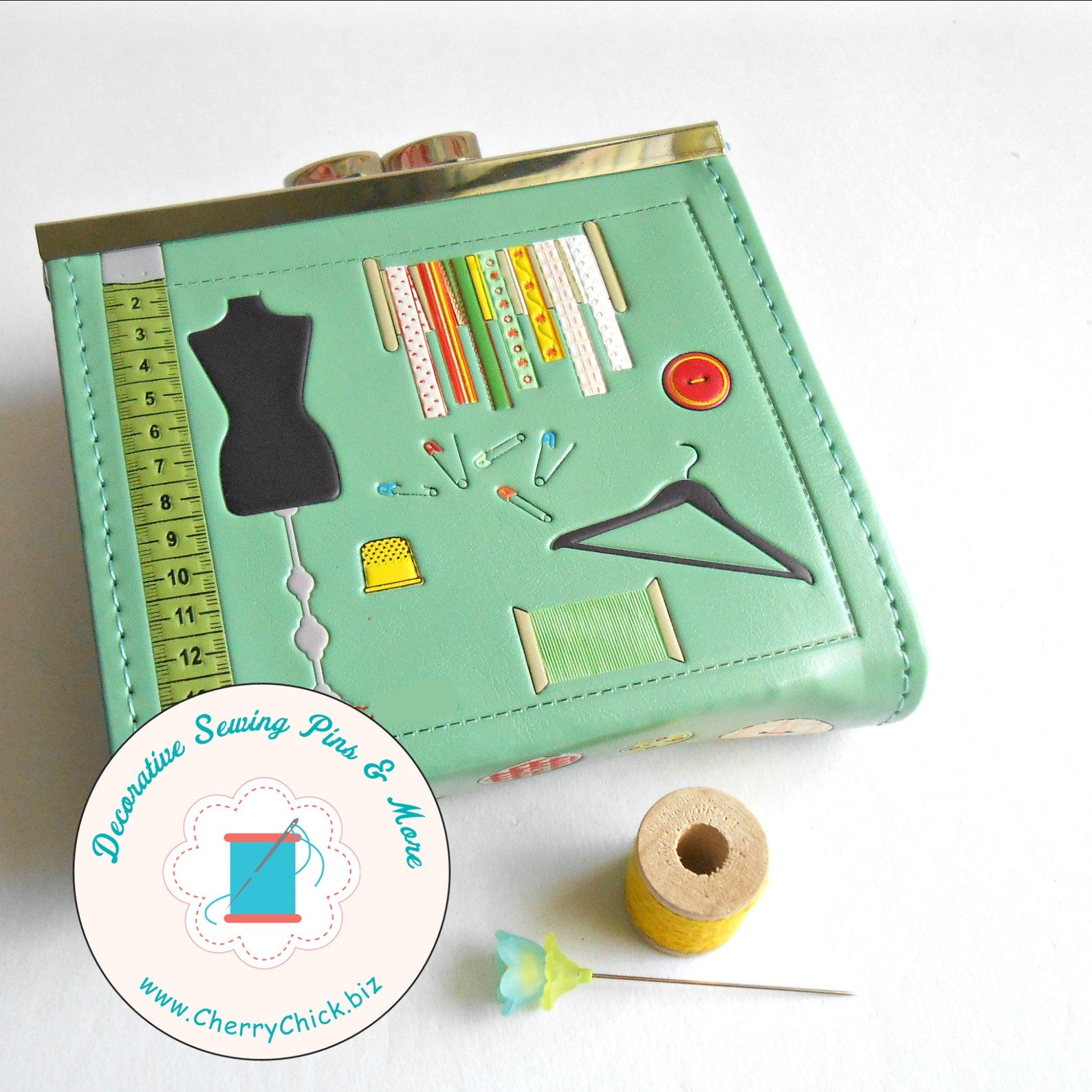 Sewing theme coin purse Seamstress purse Quilter Gift Etsy