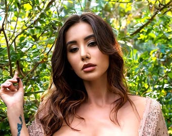 Mature Modern Nude Art Photo Sexy Lady Cute Golden Style Collection