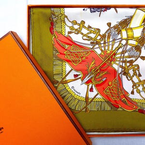 Hermes Schal mit Box &quot;&quot;Caparaçons de la France et de l&#39;Inde&quot;&quot; von Ledoux, Hermes Seide Carre, Geschenk für Sie, Geschenk für Ihn, Muttertagsgeschenk.&quot;