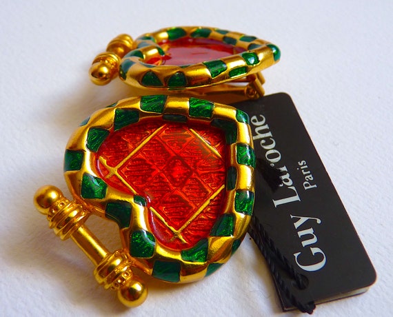 Broche Vintage GUY LAROCHE Paris - Cœur émaillé, Métal Doré, Occasion