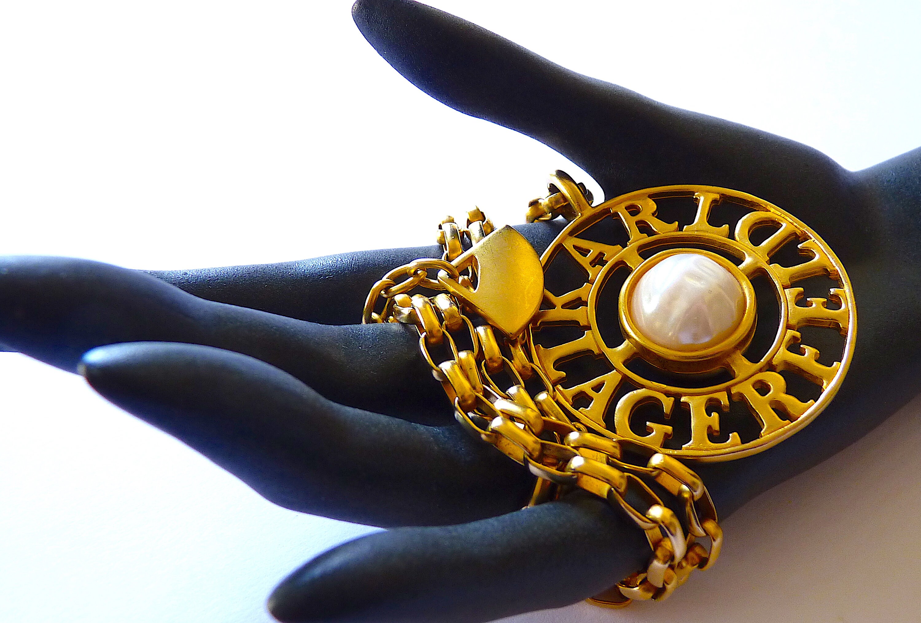 Collier Sautoir Vintage Plaqué Or Jaune Karl Lagerfeld - Bijou De Marque Occasion
