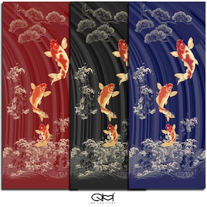 Könnte beinhalten: Drei vertikale Paneele mit japanischem Design. Jedes Paneel zeigt Koi-Karpfen auf roten, schwarzen und blauen Hintergründen. Die Koi sind orange mit weißen Mustern, vor stilisiertem Wasser, Wolken und Wellen.