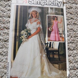 Vintage 1980s Bridal/Bridesmaid Gown (with attached cape!) Sewing Pattern -- Simplicity 7260