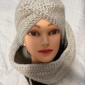 Ear warmer and cowl set