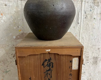 Antiker japanischer Meiji 36er-Topf aus dem Jahr 1903 mit Box