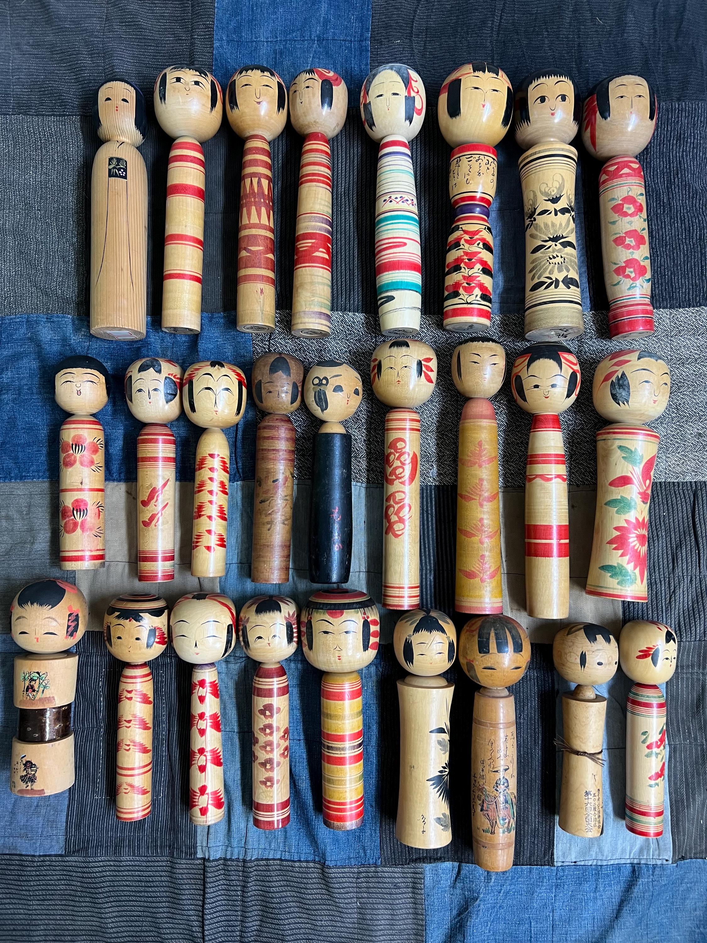 工芸品　民芸品　こけし　フィギュア ヴィンテージ 日本製木製こけし 26 個セット #2955 - Etsy